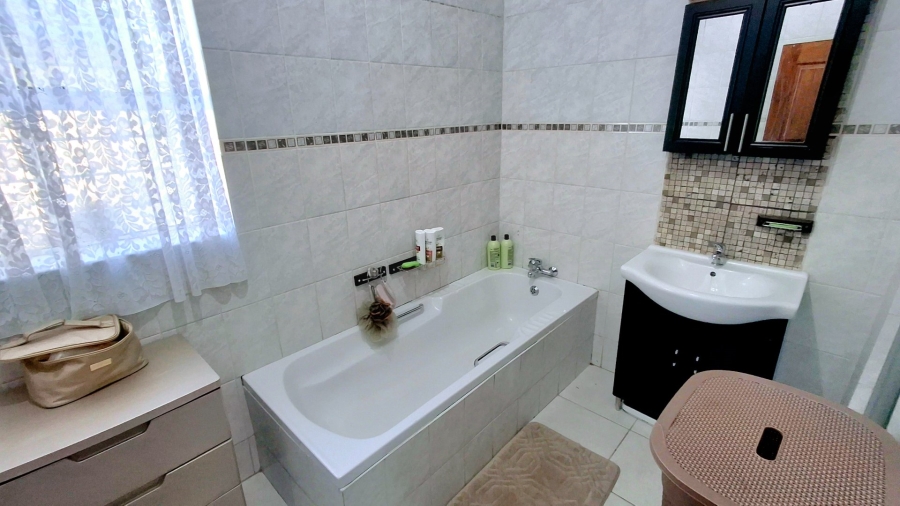 3 Bedroom Property for Sale in Sasolburg Ext 4 Free State